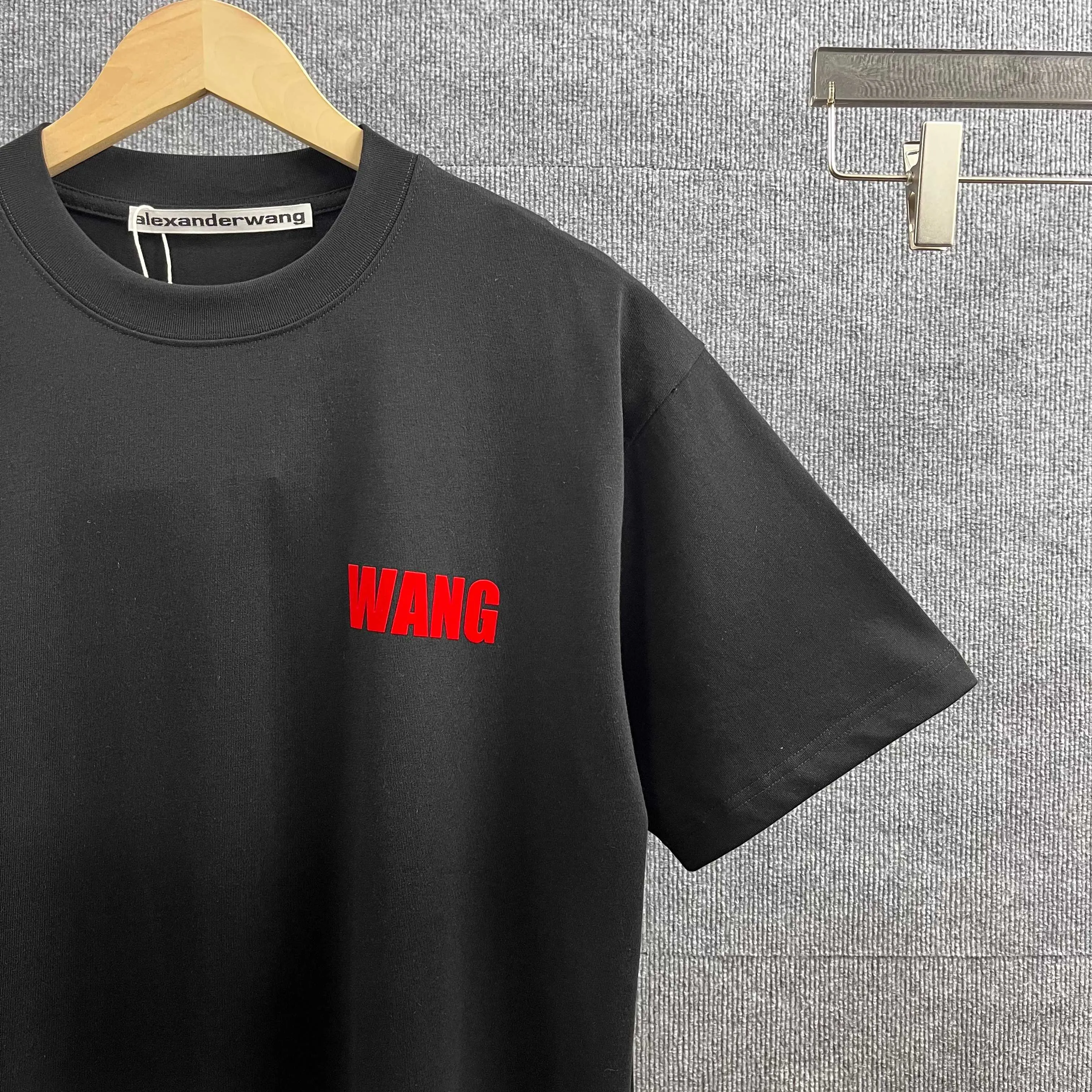 * * *alexan 2026 New Arrival wang logo T Same Style ：Black White Size： S （90-130 ） M （120-150 ） L （140-165 ） XL （160-180 ） XXL （180 ）